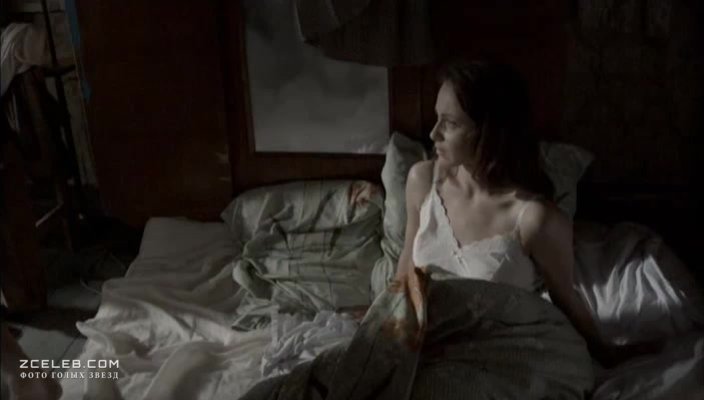 Анна Снаткина оголила грудь в сериале «Сорок третий номер», 2010