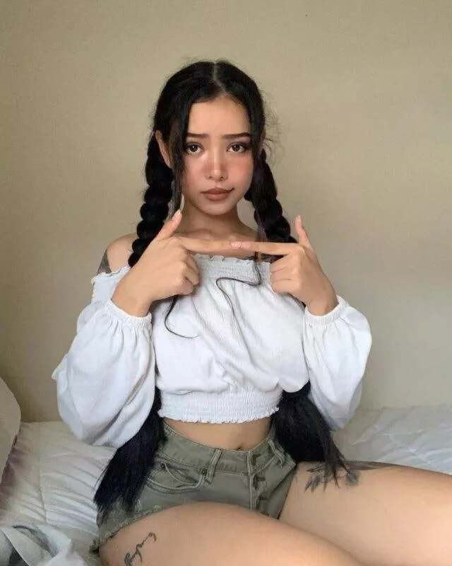 Белла Порч слив голая xxx фото (Bella Porch) в купальнике из Тик Ток 18+