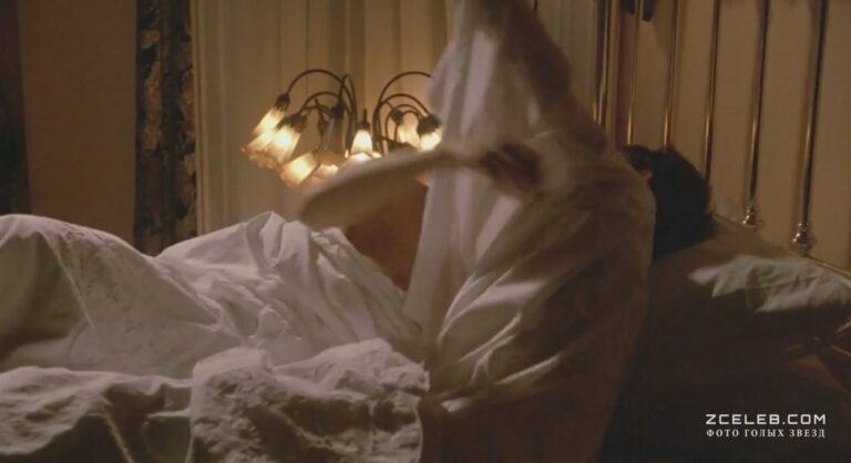 dzhina gershon zasvetila grud v filme koktejl 1988 198e84b