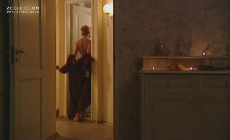 elvira bolgova ogolila popu v seriale holostjaki 2004 6df200b