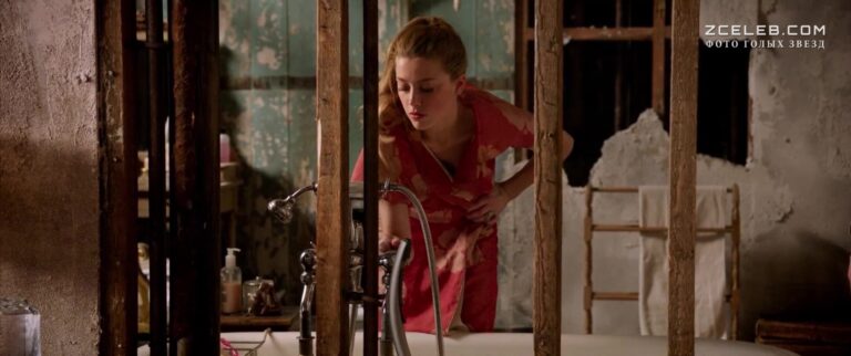 ember hjord snjalas polnostju goloj v filme londonskie polja 2018 14587ca