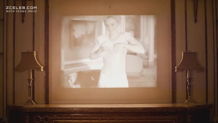 emili kinni zasvetila goluju grud v seriale bolnica nikerboker 2014 2015 3daeec8