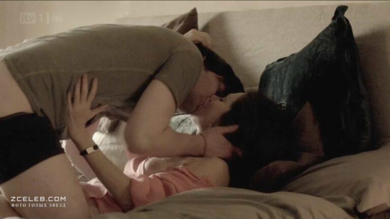 golaja anna fril v filme s toboj i bez tebja 2001 0686d42