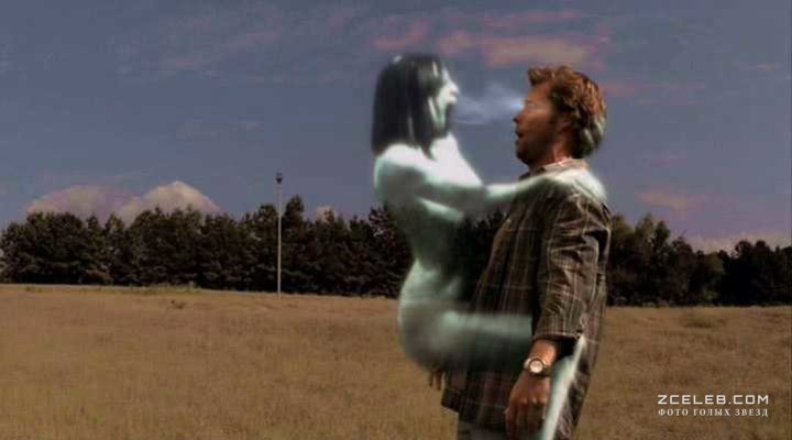 Голая Боти Блисс в фильме «Пульс 2», 2008