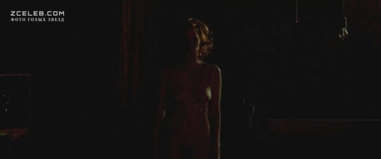 golaja dzhessika chestejn v filme samyj pjanyj okrug v mire 2012 11c1390