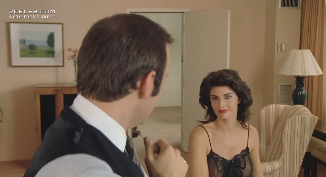 Голая Джоан Северанс в фильме «Ничего не вижу, ничего не слышу», 1989