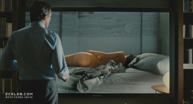 golaja elena anajja v filme kozha v kotoroj ja zhivu 2011 55dbf5a