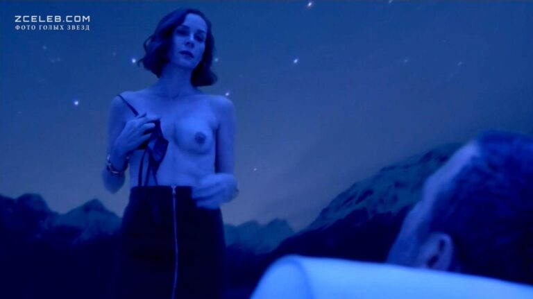 golaja embet devidc v seriale rej donovan 2013 cb86520