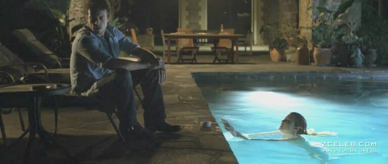 golaja emma but v filme otklonenie 2011 18b689a