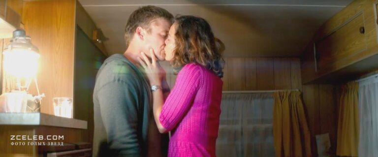 golaja grud alisi bragi v filme ubej menja trizhdy 2014 54be494