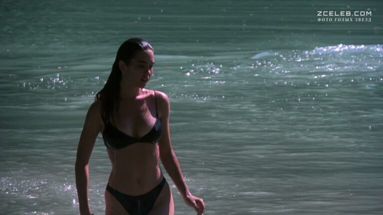 golaja grud dzhennifer konnelli v filme gorjachee mestechko 1990 e8b7702