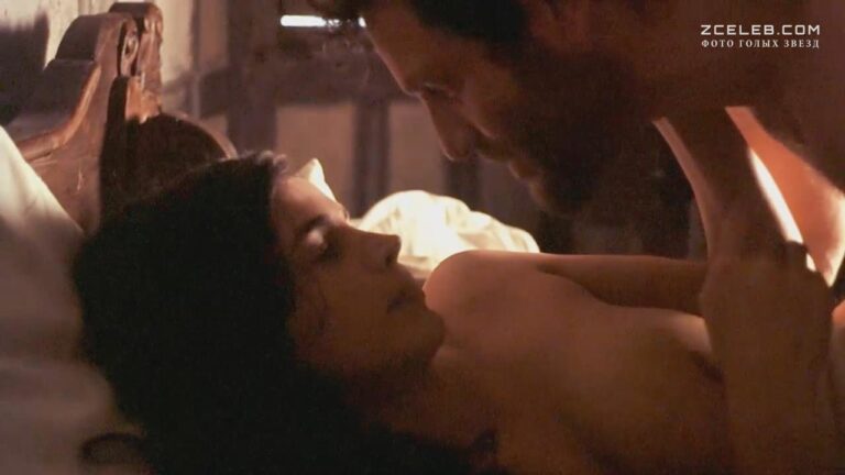 golaja grud dzhulii ormond v filme nostradamus 1994 c2640ab