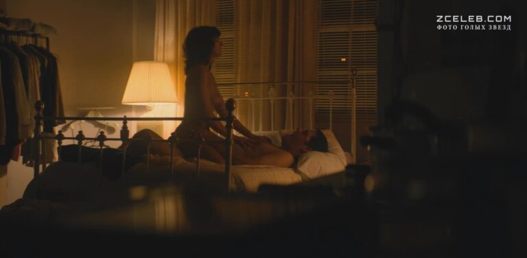 golaja grud elison bri v seriale blesk 2017 6bd09db