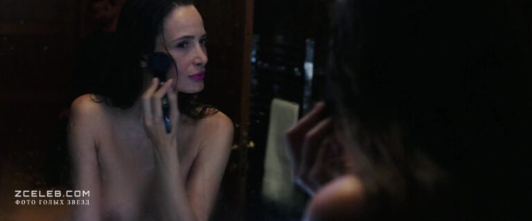 golaja grud geksun cham v filme naemnik 2017 4d227bd