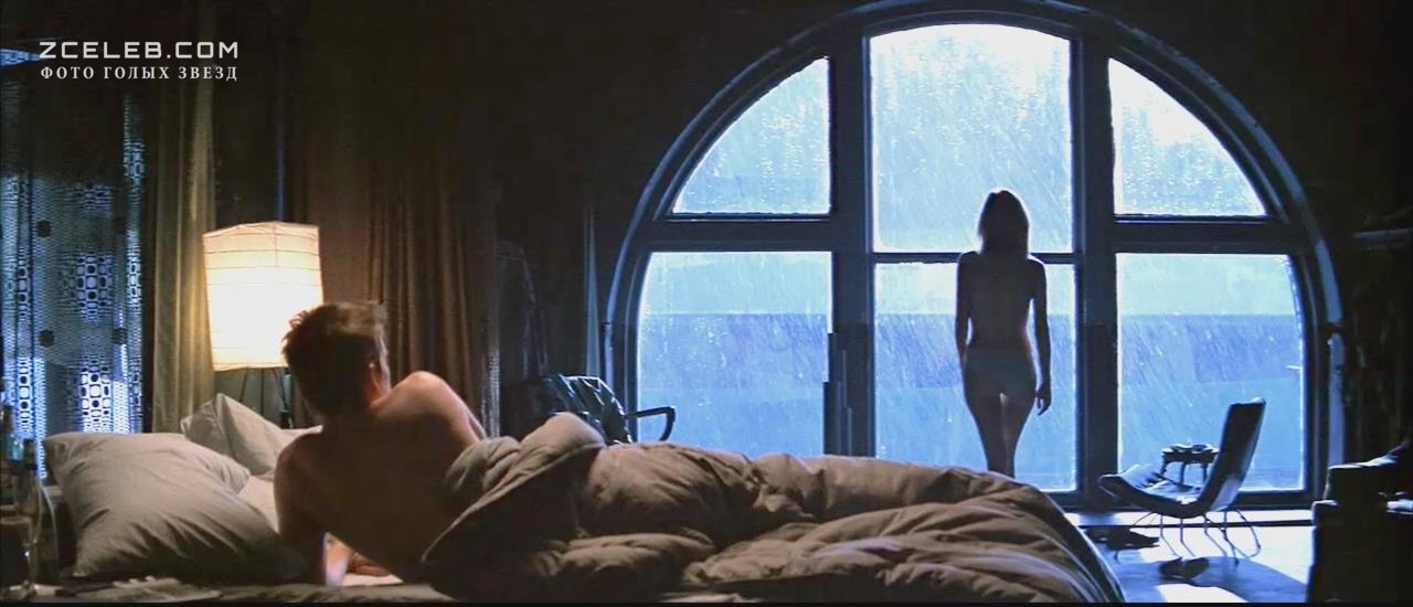 Голая Гвинет Пэлтроу в фильме «Большие надежды», 1998
