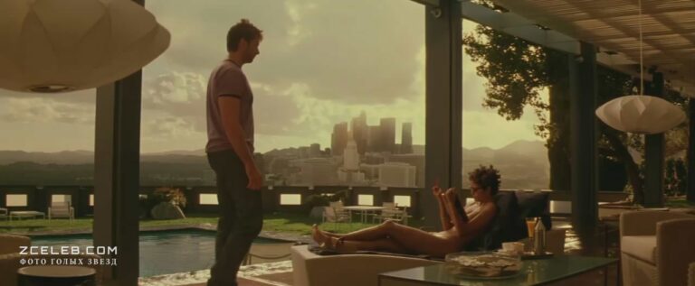 golaja holli berri v filme parol ryba mech 2001 1e2add7