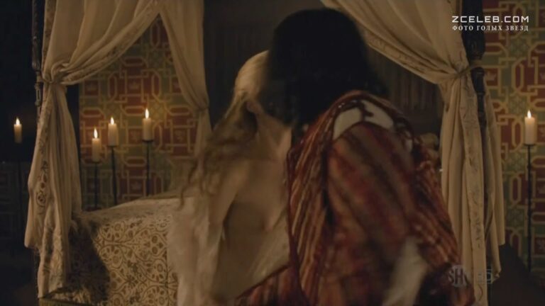 golaja hollidej grejndzher v seriale bordzhia 2011 9409410