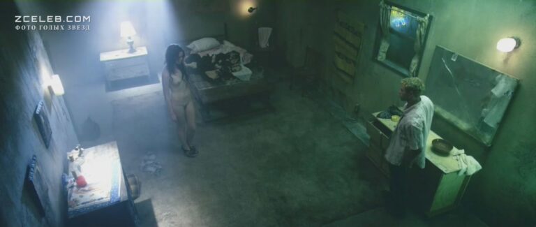 golaja katja vinter v filme arena 2011 6269791