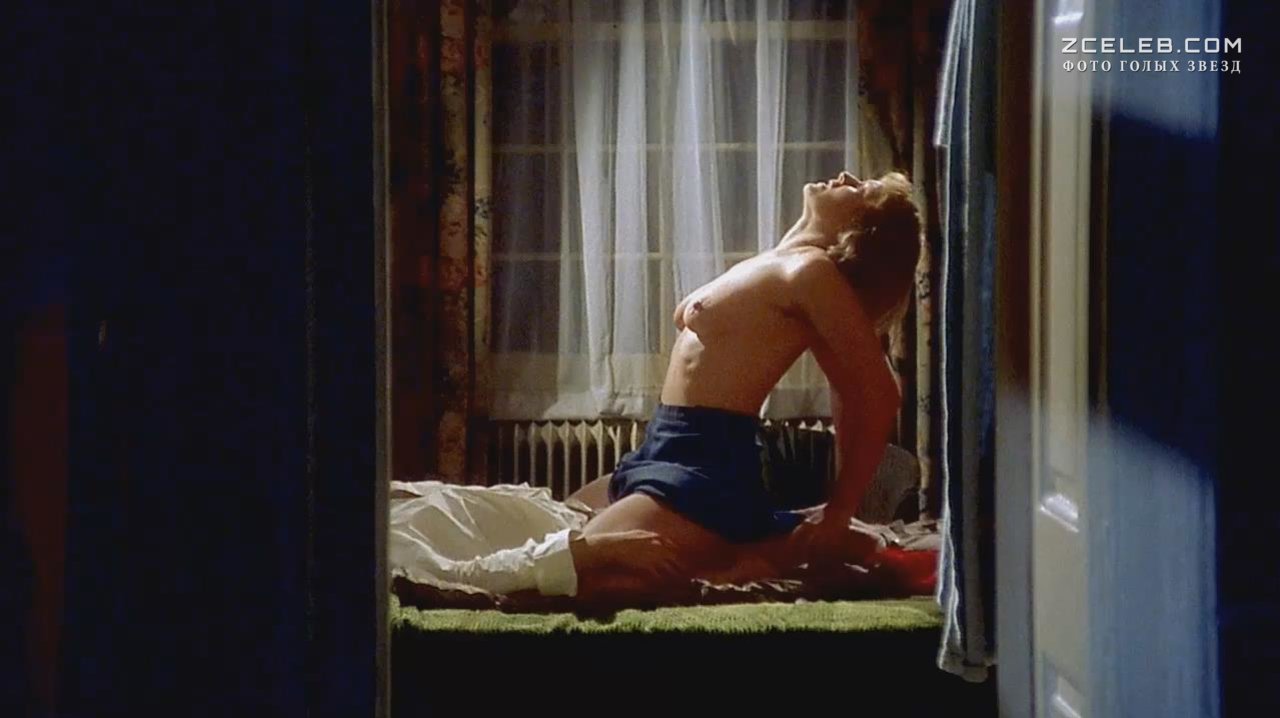 Голая Кейт Уинслет в фильме «Айрис», 2001