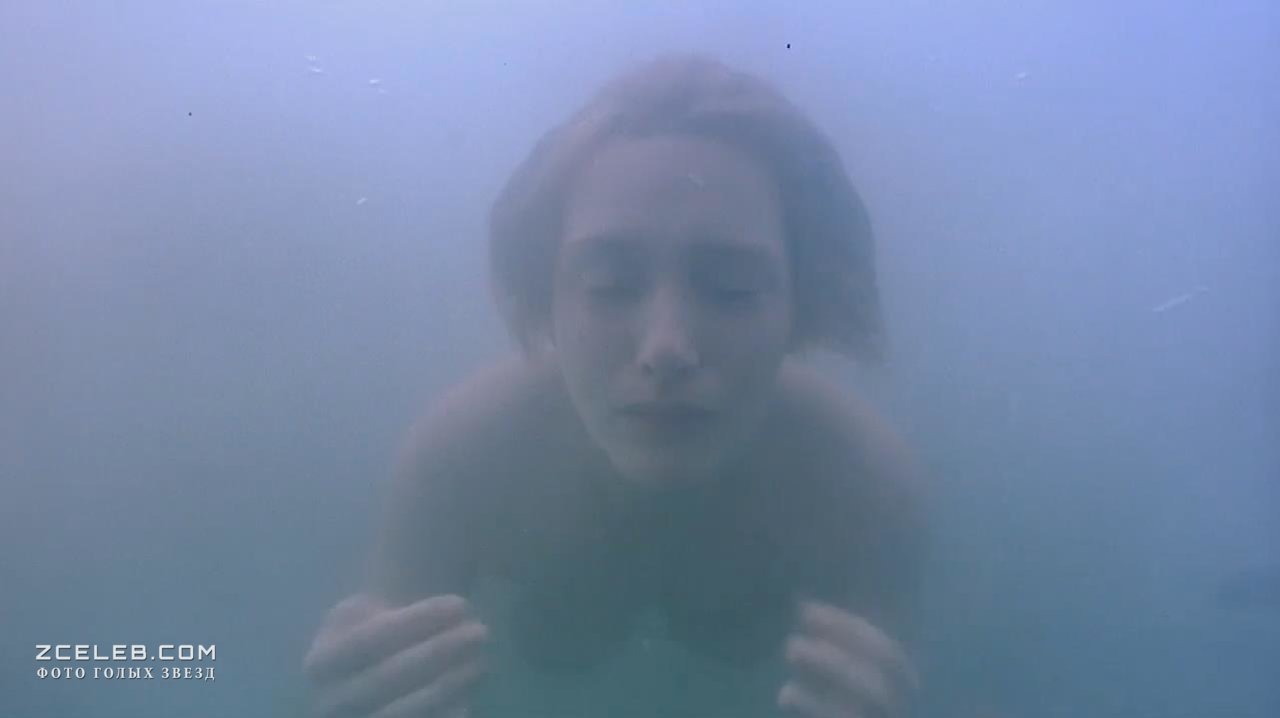 Голая Кейт Уинслет в фильме «Айрис», 2001