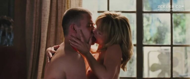 golaja kristina richchi v filme ston chernoj zmei 2006 8a4efe1