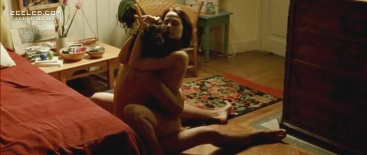 Голая Лаура Кьятти в фильме «Я хочу тебя», 2007