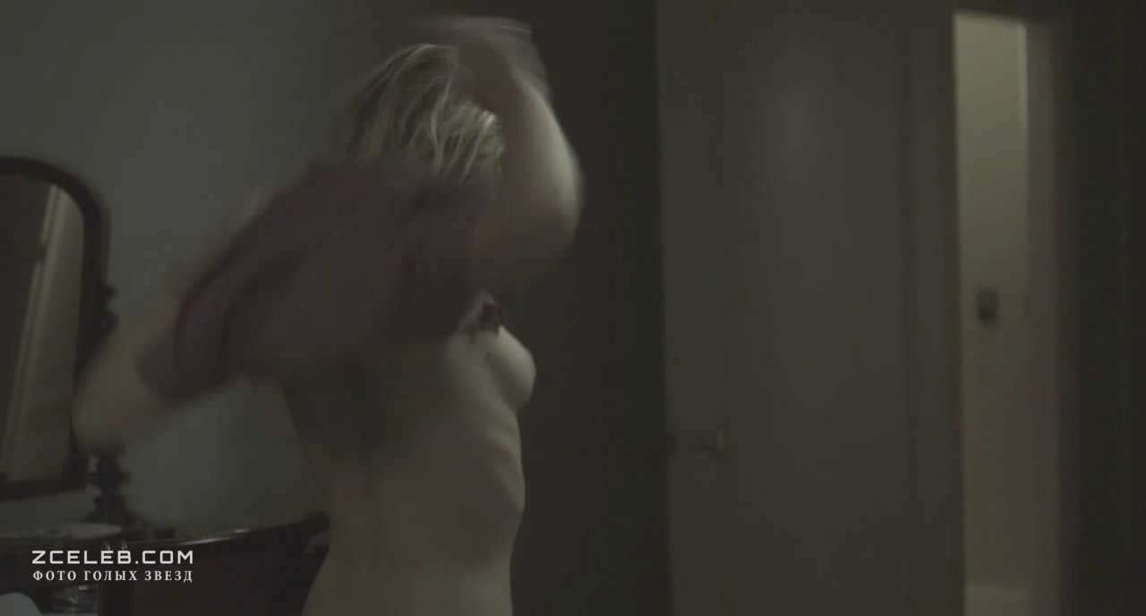 Голая Мелани Лоран в фильме «Начинающие», 2010