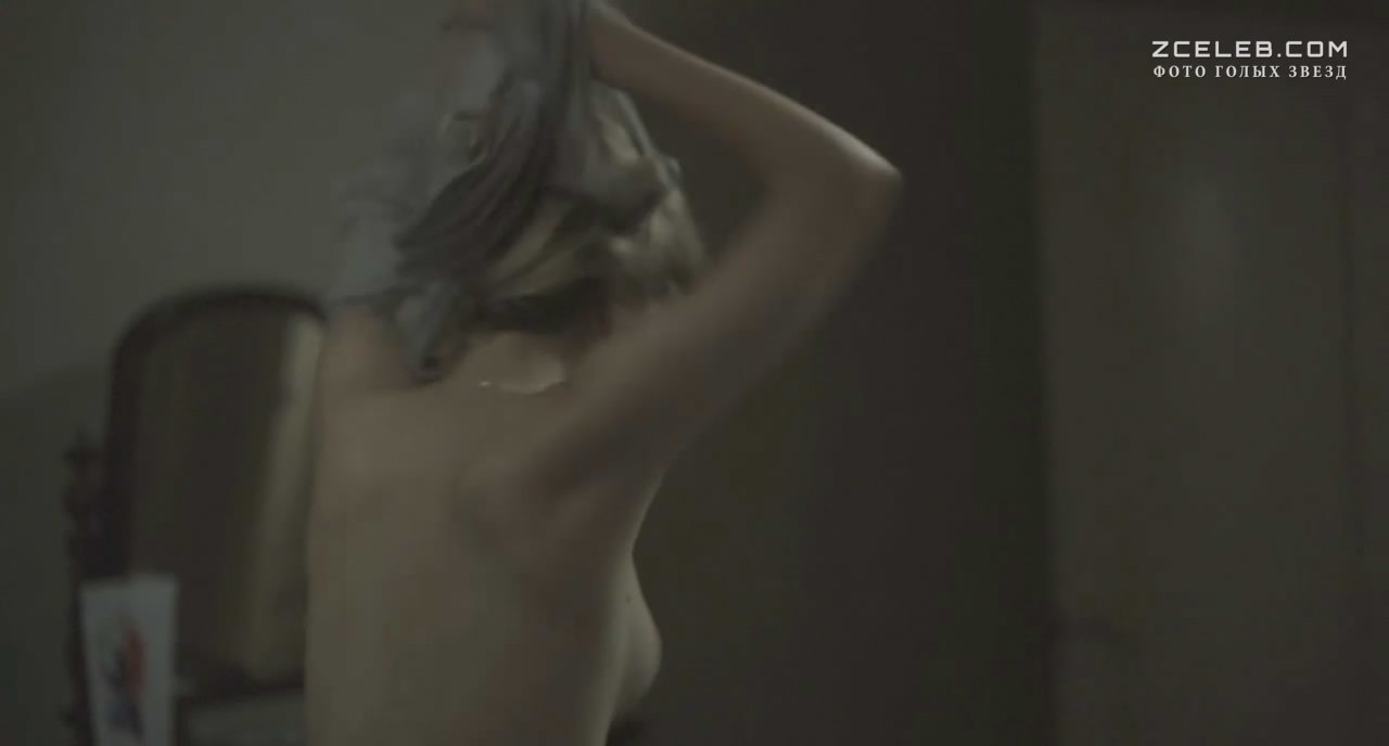 Голая Мелани Лоран в фильме «Начинающие», 2010