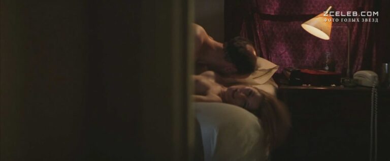 golaja melora uolters v filme magnolija 1999 a9f6593