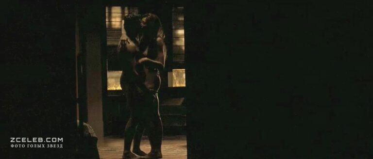 golaja natasha makelhoun v filme soljaris 2002 ee1d420