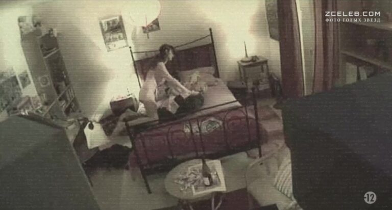 golaja olga kurilenko v filme zmij 2006 c43e4c9