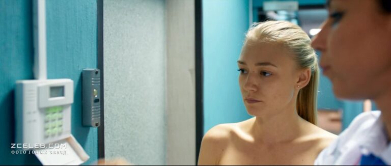 golaja popa oksany akinshinoj v filme superbobrovy 2015 5488fd8