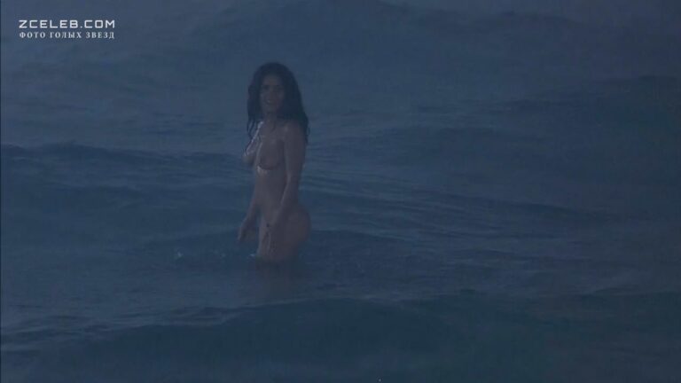 golaja salma hajek v filme sprosi u pyli 2005 dca2b65