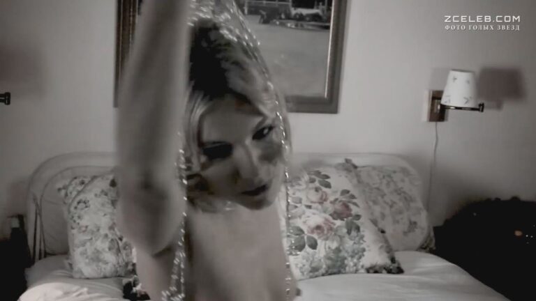 golaja sienna miller v filme dva dzheka 2012 bf2637a