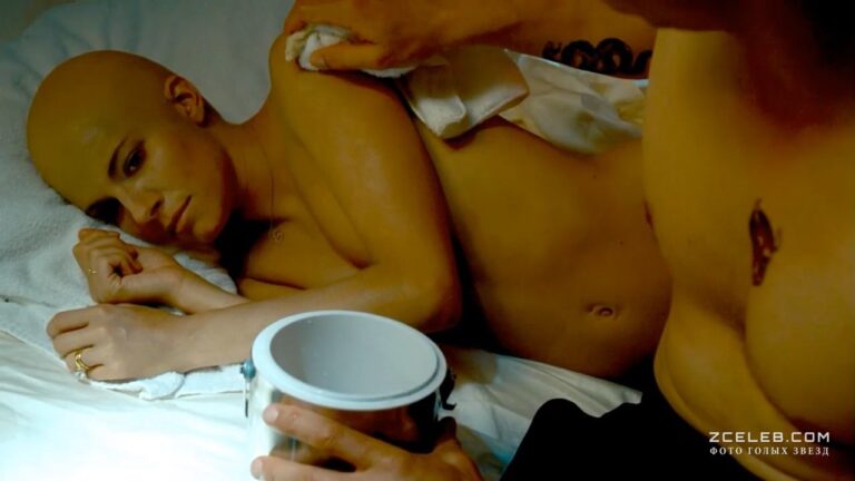 golaja sienna miller v filme medovyj mesjac kamilly 2007 8e60177