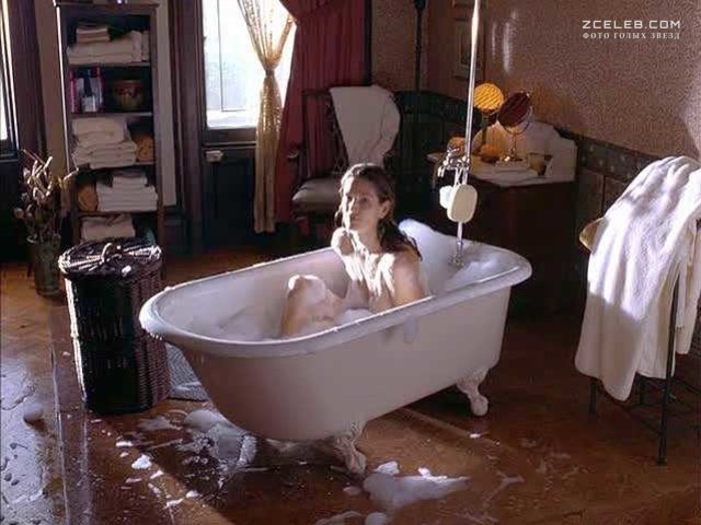 Голая Синди Кроуфорд в фильме «Потомки обезьян», 2000
