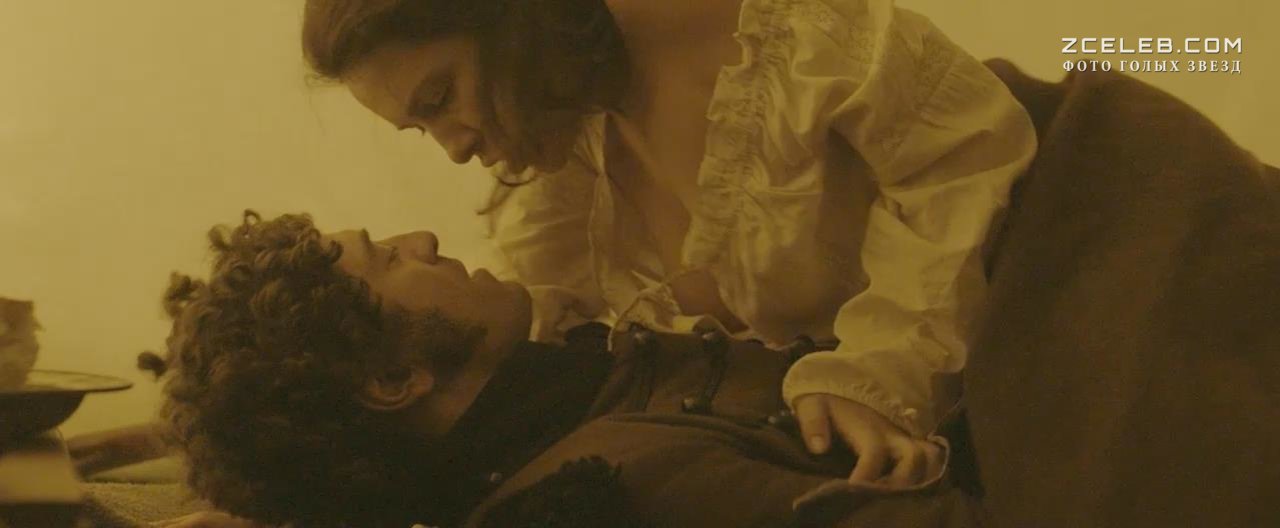 Голая Сорая Чавес в фильме «Линии Веллингтона», 2012