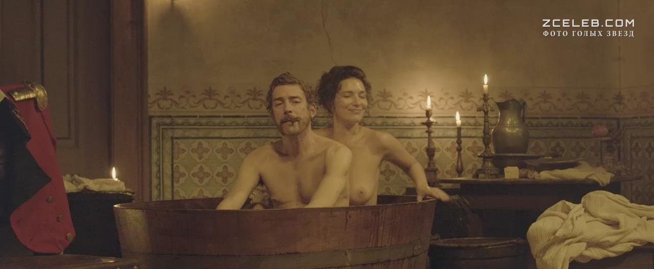 Голая Сорая Чавес в фильме «Линии Веллингтона», 2012