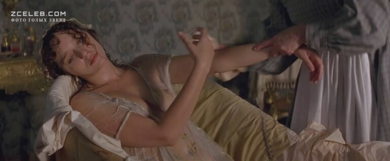 golaja valerija golino v filme bessmertnaja vozljublennaja 1994 97464d0