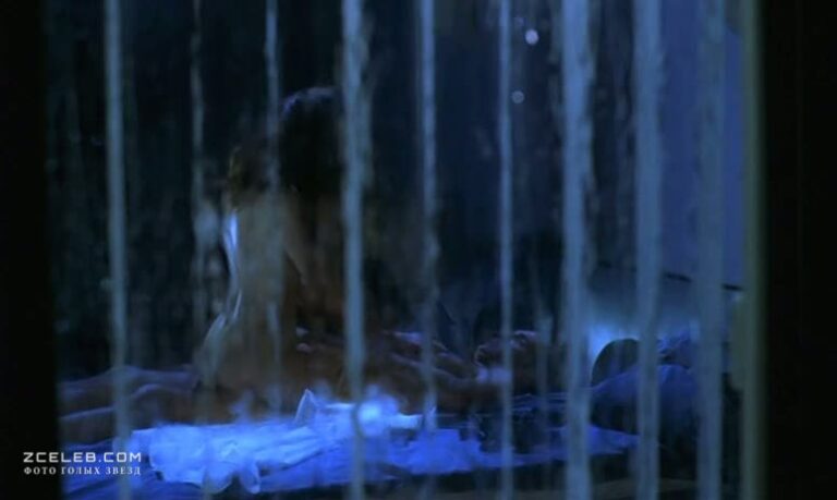 golaja zadnica ekateriny gusevoj v filme s dnem rozhdenija lola 2001 b44070c