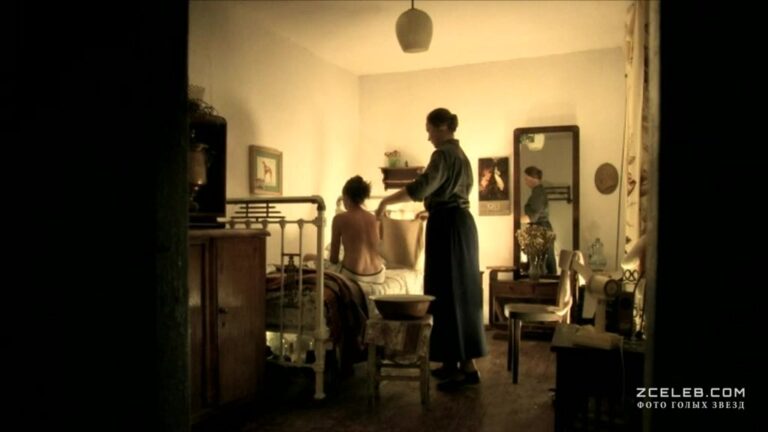 golye siski agnii kuznecovoj v filme para gnedyh 2009 8f9ed60