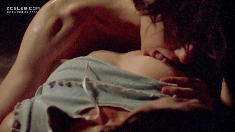 golye siski natashi gregson vagner v filme eshhjo odin den v raju 1998 c3799ec