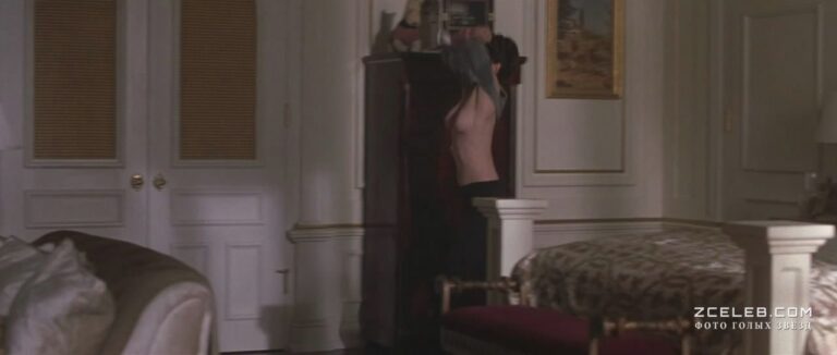 golye siski robin tanni v filme konec sveta 1999 35a28a6