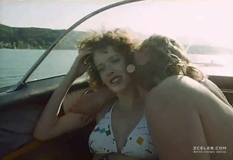 golye siski silvii kristel v filme dzhulija 1974 5da848c