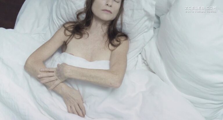 izabel jupper zasvetila soski v filme zloupotreblenie slabostju 2013 b178272