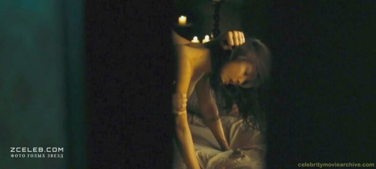 kelli hu zasvetila grud v filme selskij dom 2008 3a389df