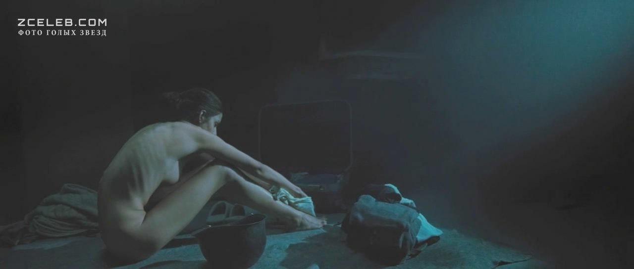 Клара Лаго снялась голой в фильме «Бункер», 2011