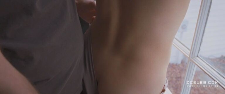 olga kurilenko obnazhila grud v filme k chudu 2013 0deb88c