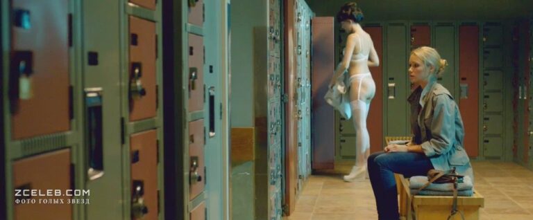 polnostju golaja pas de la uerta v filme medsestra 3d 30e66f9