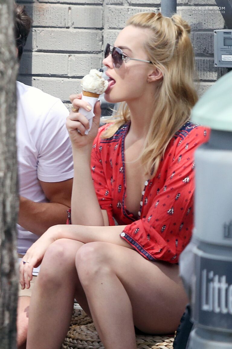 seksi margo robbi est morozhennoe v toronto 11062015 440a3fb